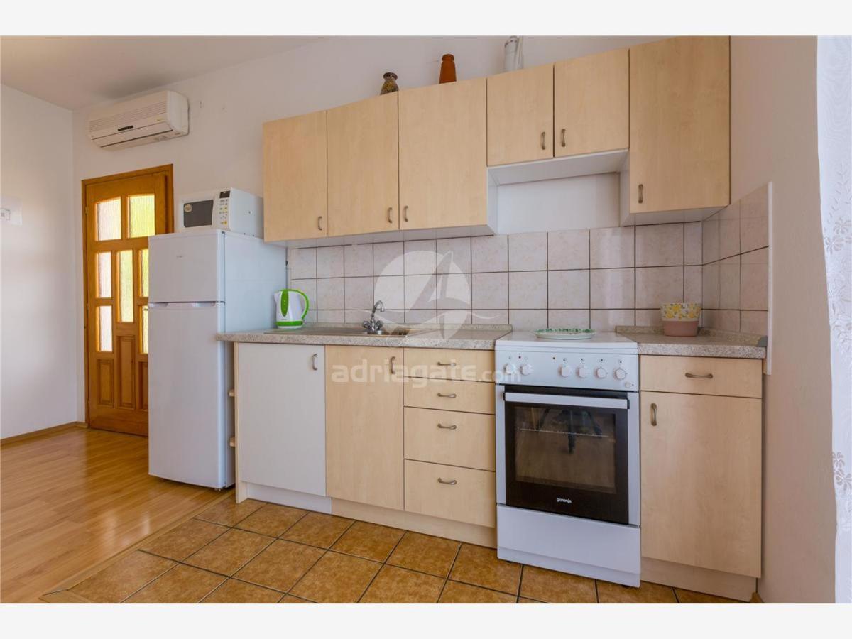 Apartments Dora Selce Exterior photo